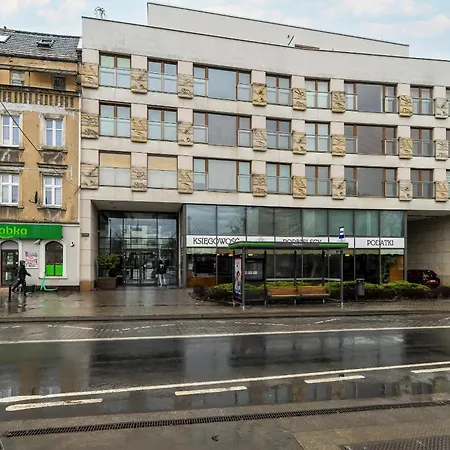 Beautiful One Bedroom Koscielna By Renters Познань